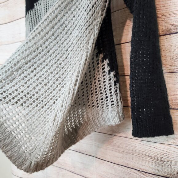 Listicle Black Gray Color Block Chunky Knit Pullover Sweater Women's Size M/L - Picture 14 of 14